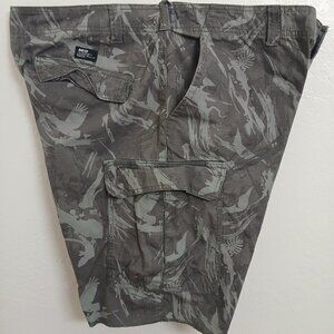 NIKE SB hawthorne ripstop cargo camo shorts 38 GRAY